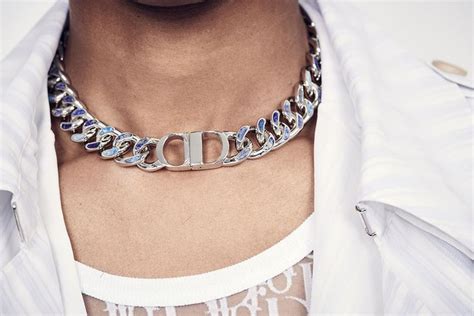 christian dior men's necklace.